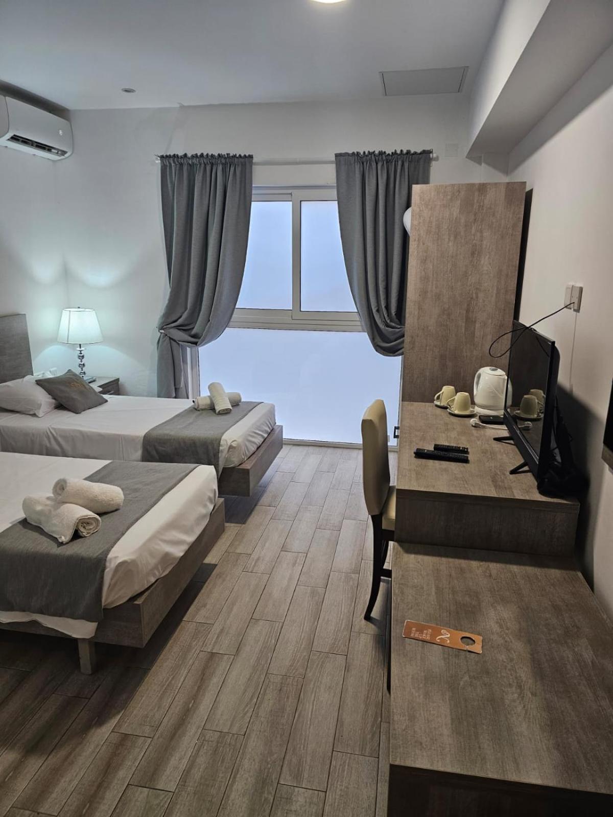 Napoli Suites Studios Aparthotel Saint Julian's 외부 사진