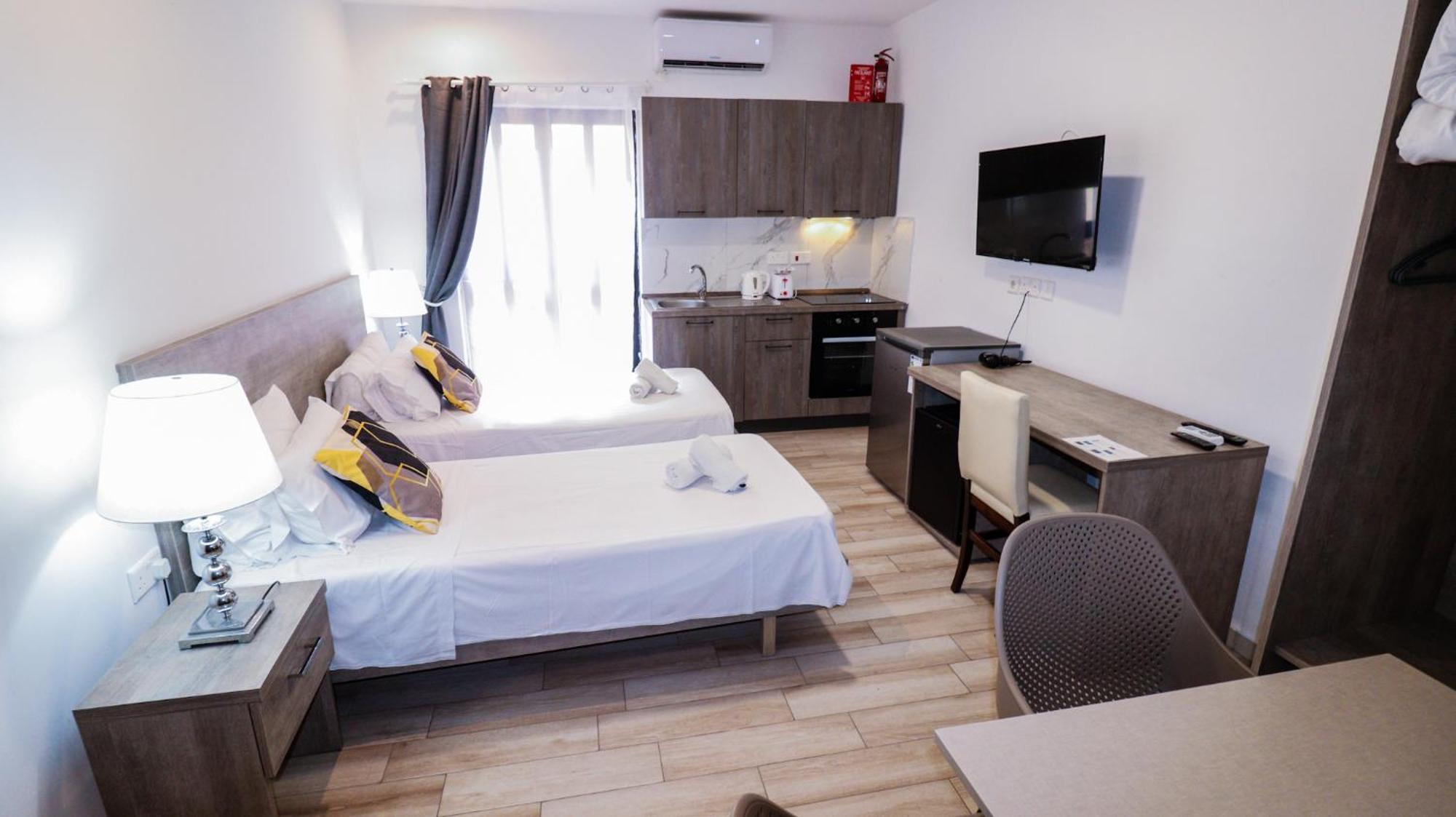 Napoli Suites Studios Aparthotel Saint Julian's 외부 사진